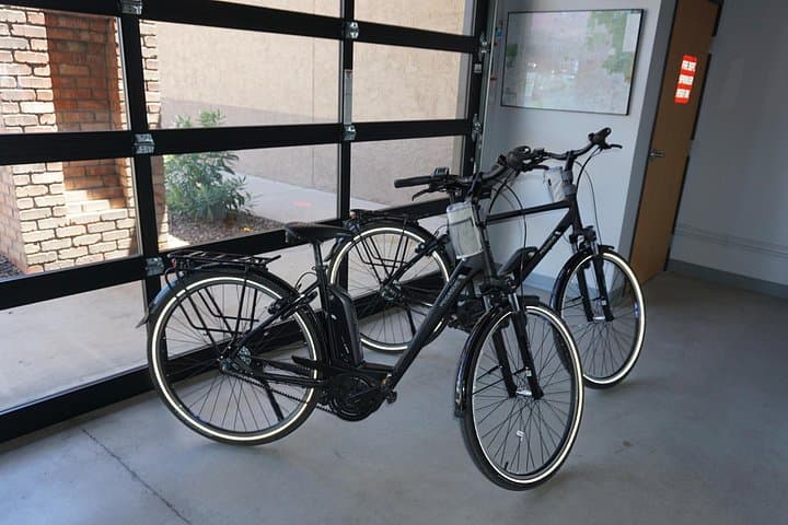 Old Town Scottsdale 3-Hour E‑Bike Rental — Canal, Greenbelt & Papago Routes photo 3
