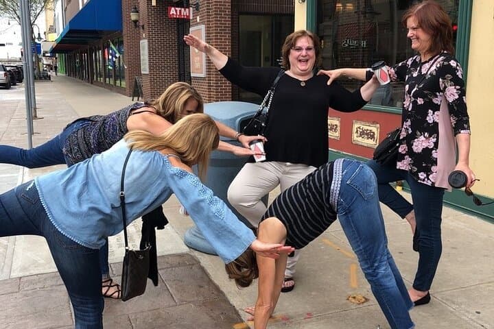 Scavenger Hunt in Scottsdale: Zombie Scavengers App-Based Urban Adventure photo 2
