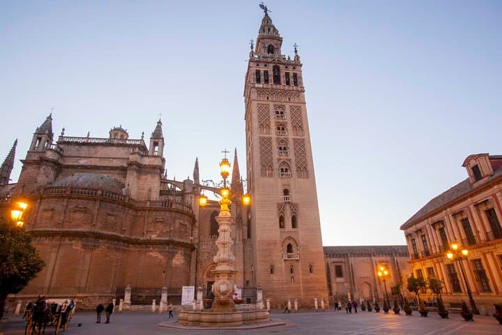Self-Guided e-Scavenger Hunt in Seville — GPS City Game & Walking Tour photo 5