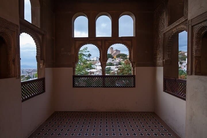 Private Walking Tour: Granada’s Albaicín, Sacromonte & Sagrario photo 4