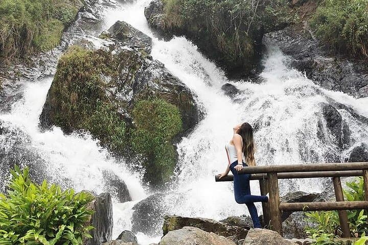 One-Day Tour from Medellín to Guatapé, El Peñol, El Retiro & Tequendamita Falls photo 6