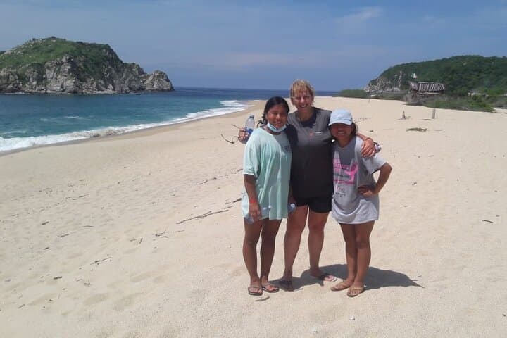Huatulco Half-Day Snorkel and Hike: La Entrega Reef to Cacaluta Bay photo 3