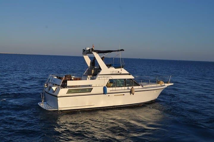 Private Snorkeling Tour in Hurghada — Red Sea Boat Charter with Lunch photo 3