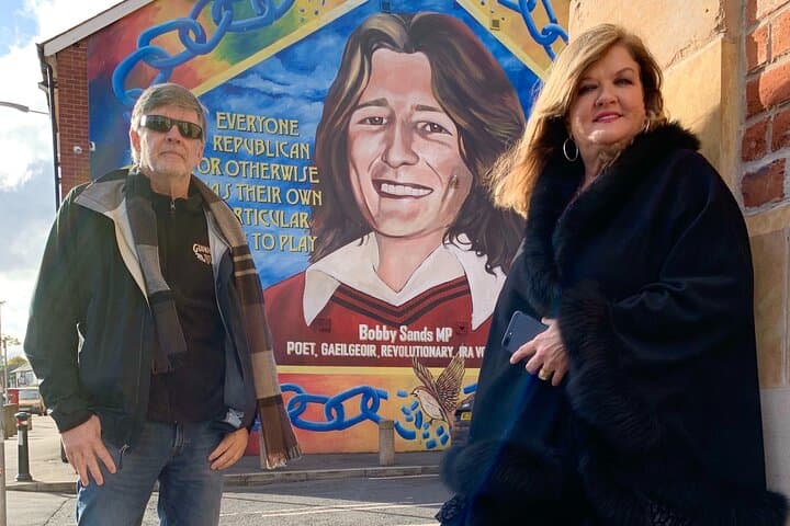 Inside Belfast's Black Cab Tour: Murals, Peace Walls & Troubles History