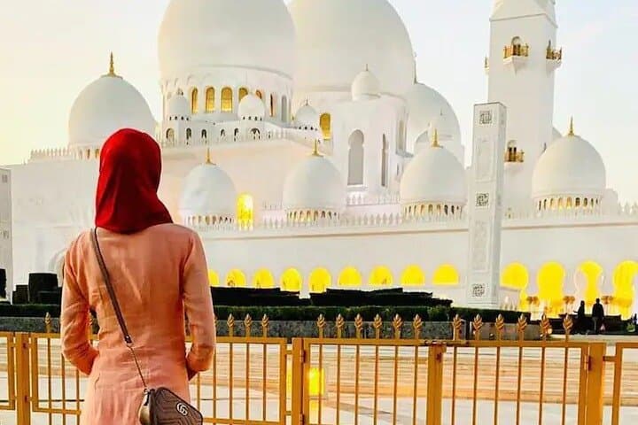 Guided Abu Dhabi City Tour — Sheikh Zayed Grand Mosque, BAPS Mandir & Dates Market