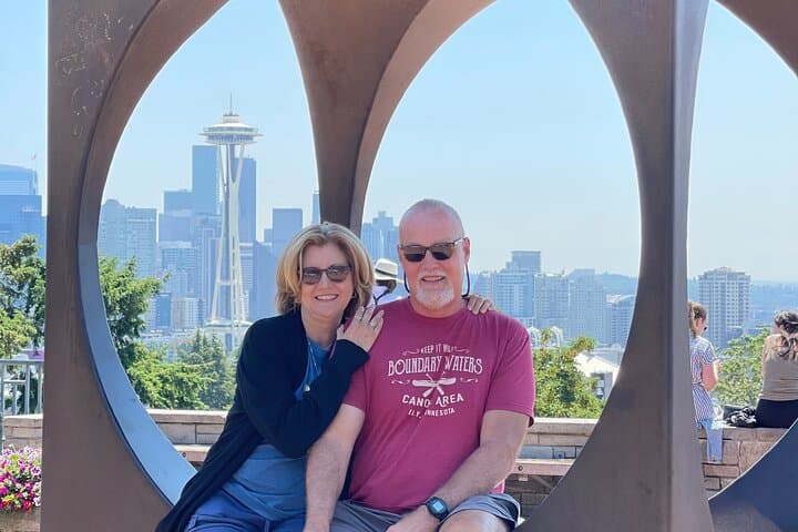Private 3-Hour Seattle City Tour — Pioneer Square, Ballard Locks & Skyline Views photo 2