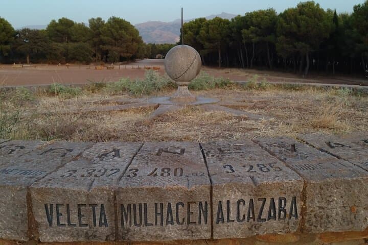Dehesa del Generalife Urban Hike: Views & Nasrid Trails Around the Alhambra photo 4
