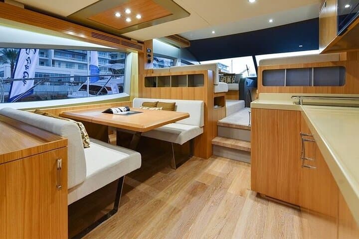 Yachts Cruising Dubai — 2-Hour Marina, Palm & Burj Al Arab Sightseeing Cruise photo 3