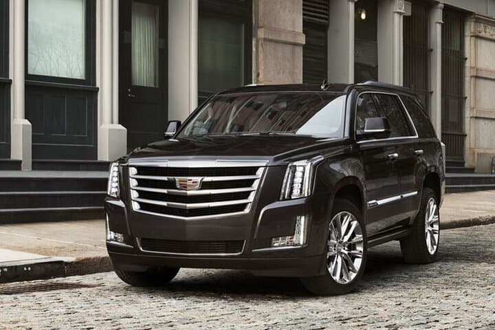 Private Transfer: Seattle Downtown to SEA Airport — Reliable Minibus & SUV Service photo 2