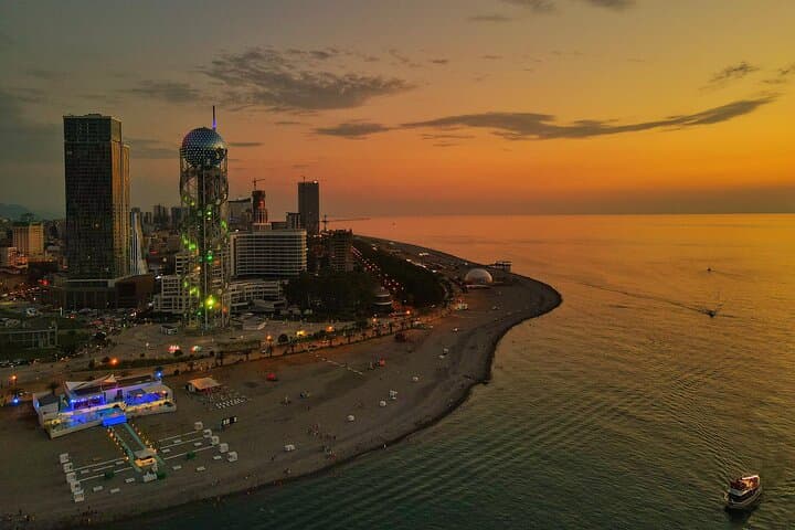 Best of Batumi: Private Walking Tour & Georgian Wine Tasting photo 4