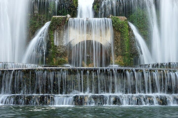 Private Tivoli Day Tour: Villa d'Este & Hadrian's Villa Guided Experience