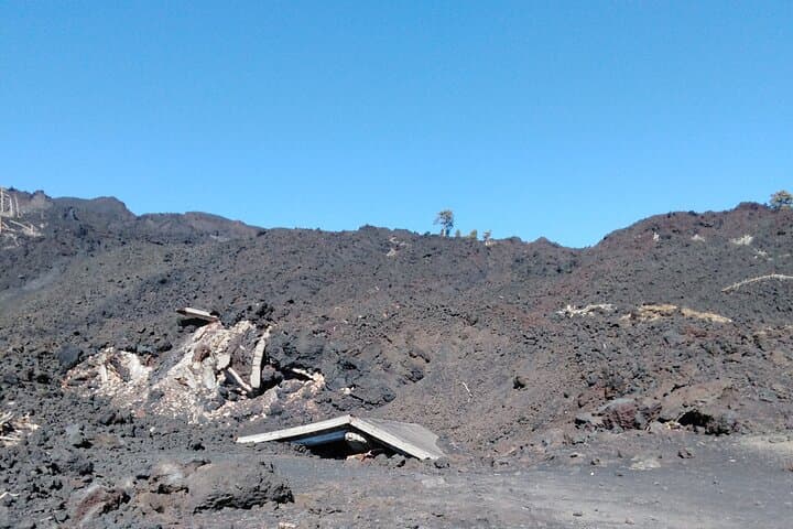 Full-Day Mount Etna Private Tour with DOC Wine Tasting and Cellar Lunch