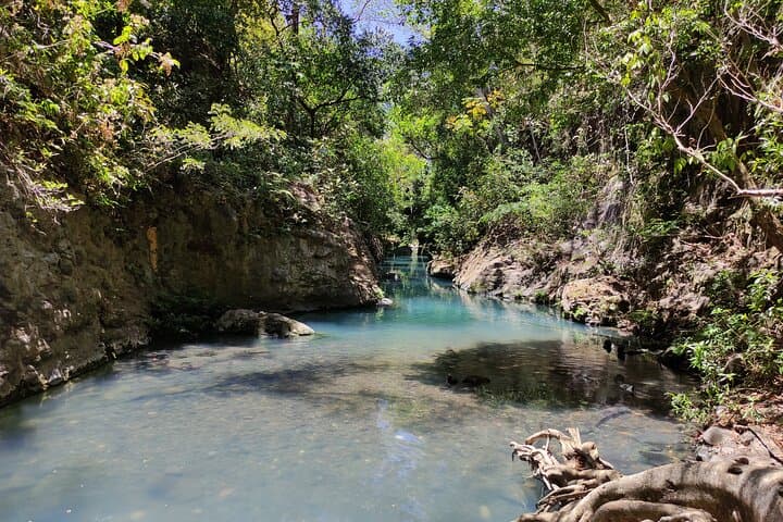 Secret Costa Rica: Day Trip to Three Hidden Waterfalls photo 3