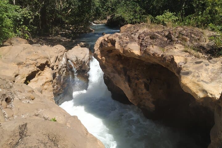 Secret Costa Rica: Day Trip to Three Hidden Waterfalls photo 4