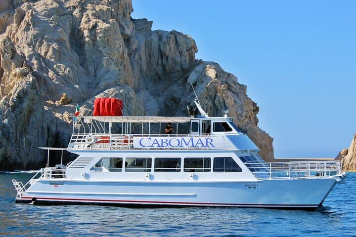 Tacos & Open Bar Boat Cruise to the Cabo Arch photo 5