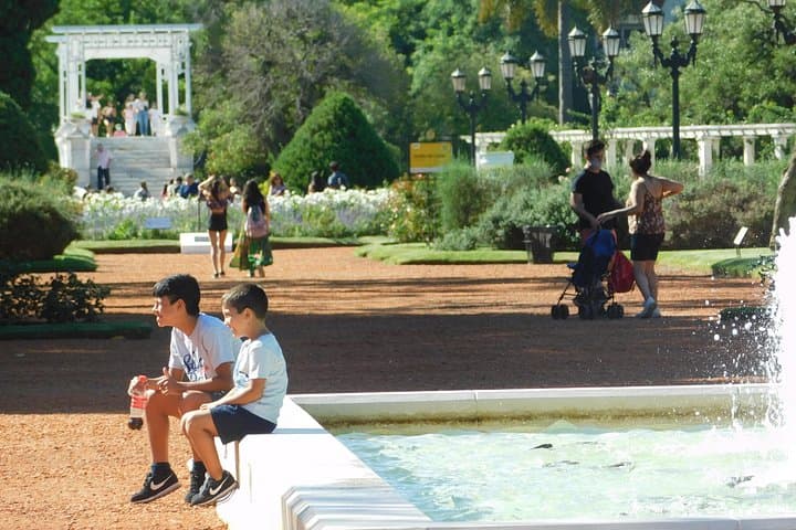 Palermo Woods Walking Tour: Rose Garden, Lakes & Boat Ride in Buenos Aires photo 3