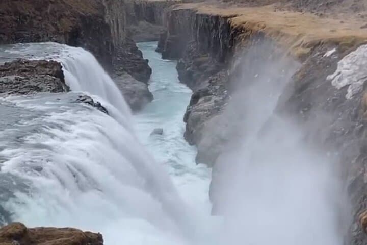 Golden Circle Private Tour: Thingvellir, Geysir, Gullfoss & Hidden Spots photo 5