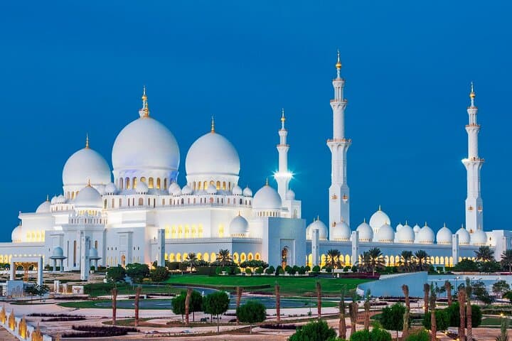 Tea at Emirates Palace: Abu Dhabi Half-Day Palace & City Tour photo 2