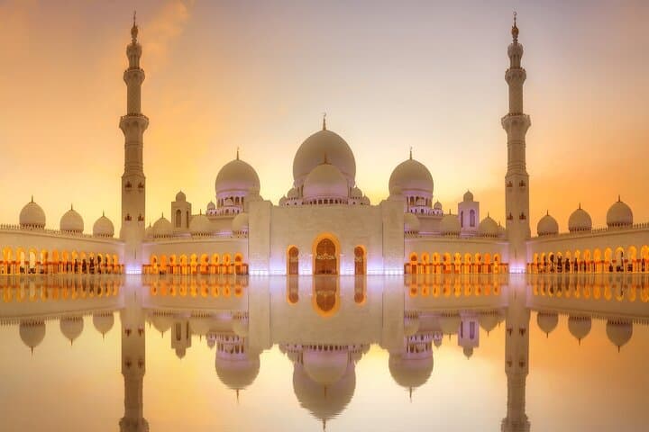 Abu Dhabi City Tour & Louvre Museum: Sheikh Zayed, Heritage Village & Saadiyat Cultural District