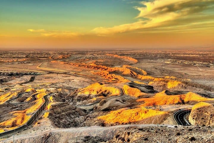 Al Ain Day Trip from Dubai — Oasis, Jebel Hafeet & Cultural Sights