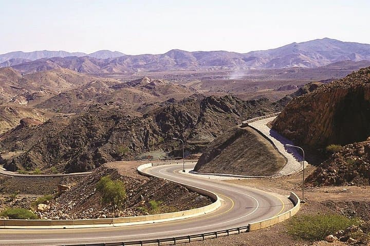 Desert and Coast: Wahiba Sands & Wadi Bani Khalid Day Tour from Muscat photo 4