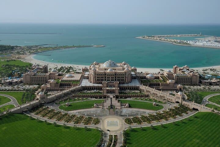 Tea at Emirates Palace: Abu Dhabi Half-Day Palace & City Tour photo 6