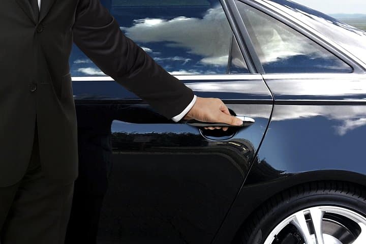 Private Transfer Between Springfield, VA and Dulles Airport (IAD) — Door-to-Door Luxury photo 4