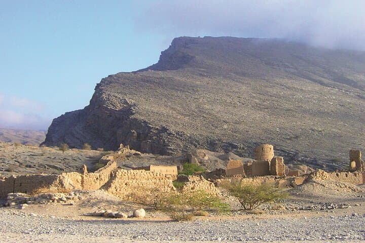 Wadi Al Abyadh White Wadi 4x4 Day Trip from Muscat photo 4