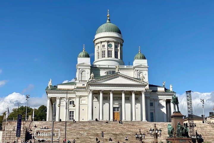 Helsinki Eco Tour: Suomenlinna & City Highlights by Tram, Ferry and Foot photo 2