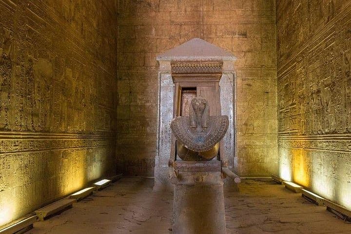 Private Tour to Kom Ombo and Edfu Temples from Aswan — Day Trip to Nile-Age Temples photo 3