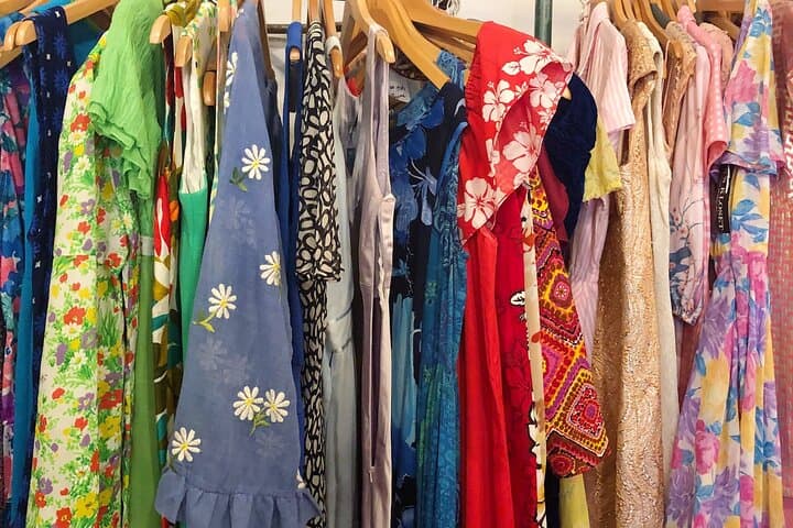 Vintage Thrift Quest: South Street and Queen Village Secondhand Walking Tour in Philadelphia photo 4