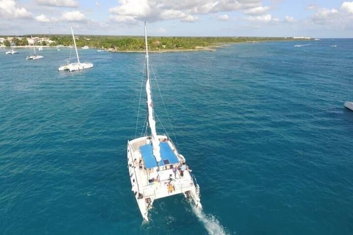 Saona Island Full-Day Excursion: Speedboat to Natural Pools & Beach Lunch photo 2
