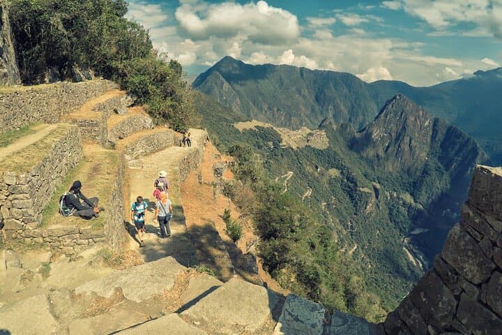 Machu Picchu and Sacred Valley 2-Day Tour from Cusco: Essential Guide photo 3