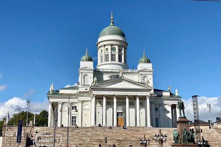 Eco-Friendly 2-Day Helsinki and Porvoo Guided Tour: Suomenlinna, Porvoo Old Town & HSL Pass photo 6