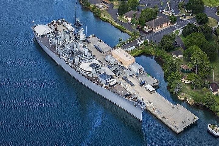 Complete Pearl Harbor Experience: USS Arizona, Bowfin, Missouri & Aviation Museum photo 4