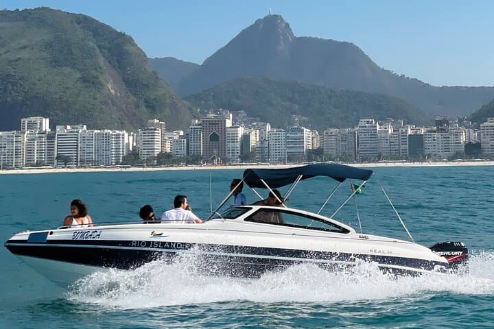 Speedboat & Cold Beer: 3-Hour Rio de Janeiro Bay Tour photo 2