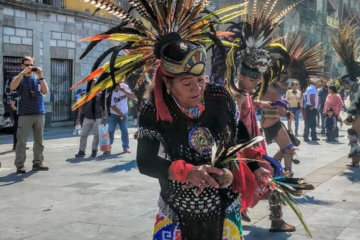 Mexico City Bike Tour: Historic Center Highlights with Authentic Taco Stop photo 2