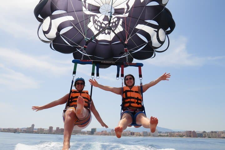 Parasailing Benalmadena: 650ft Flights Over the Costa del Sol photo 4