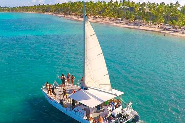 Punta Cana Uvero Alto Boat Party: Catamaran Snorkel & Natural Pool photo 2