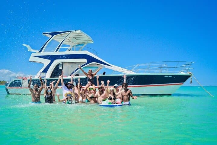 Experience the Ultimate Boat Party in Punta Cana photo 5