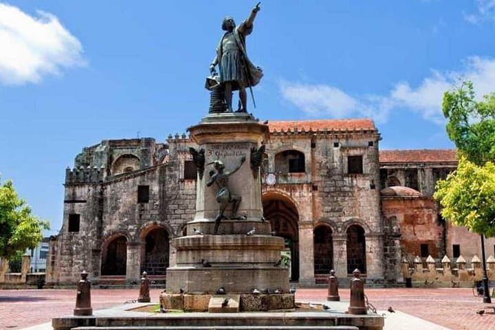 Santo Domingo Day Tour from Punta Cana: Colonial Zone, Los Tres Ojos & Columbus Lighthouse photo 2
