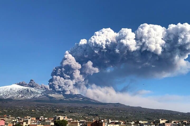 Mount Etna and Taormina Day Tour from Giardini Naxos photo 3