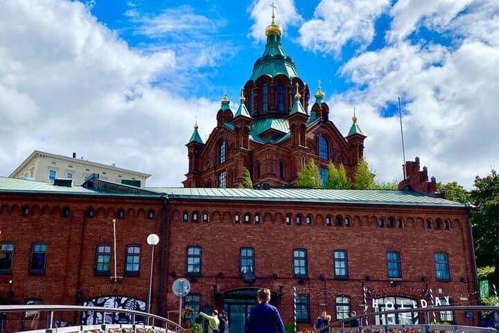 3-Day Helsinki Deluxe Tour: Design District, Suomenlinna & City Highlights photo 3