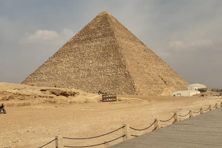 Private VIP Half-Day Tour to Giza Pyramids, Sphinx & 1-Hour Camel Ride with Lunch photo 4