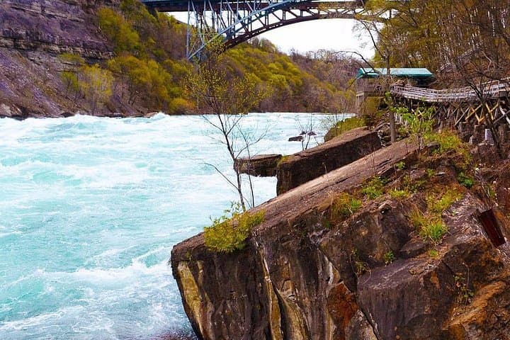 Private Day Tour to Niagara Falls from Toronto: Falls, Wine Country & Table Rock photo 3