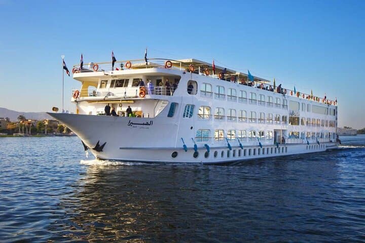 8-Day Ancient Egypt: Pyramids, Red Sea & Luxor Luxury Tour from Cairo photo 3