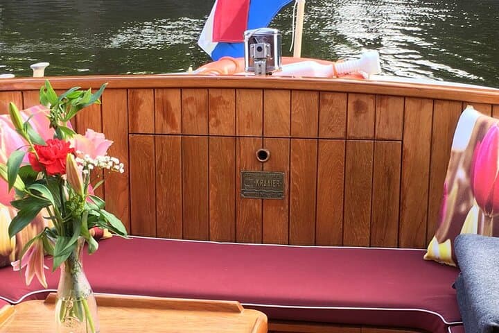 Electric Jonckvrouw Canal Cruise: Small-Group Amsterdam Experience photo 5