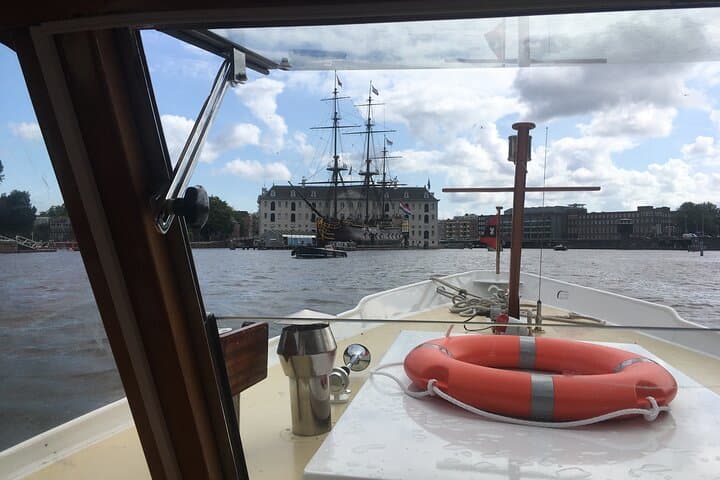 Electric Jonckvrouw Canal Cruise: Small-Group Amsterdam Experience photo 6
