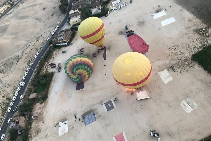 Sunrise Hot Air Balloon Over Luxor: 45-Minute Flight Above Ancient Thebes