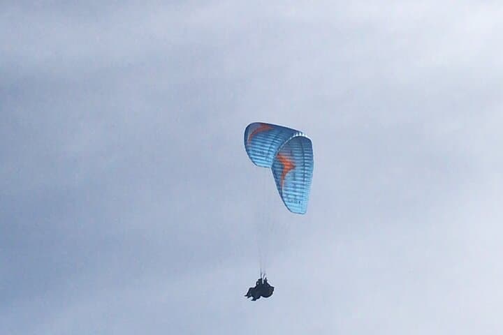 Paragliding Over Medellín: Tandem Flight with Hotel Transport Included photo 2